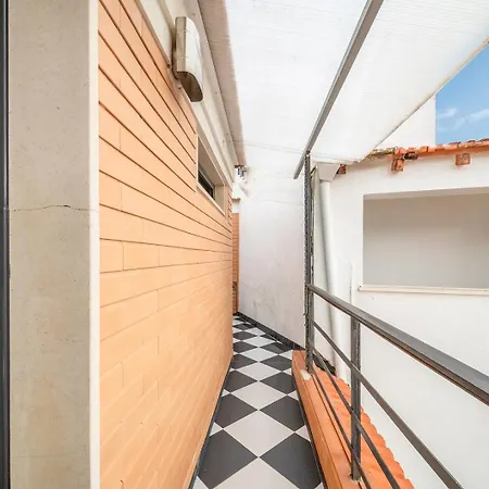 Guestready - Cosy Artistic Retreat Costa da Caparica